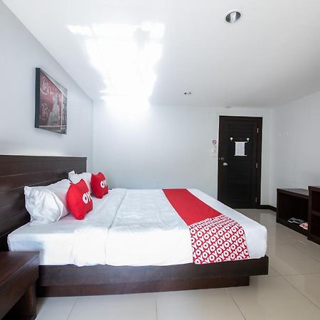 Hotel OYO 373 Mc Ginger House Patong Exterior foto