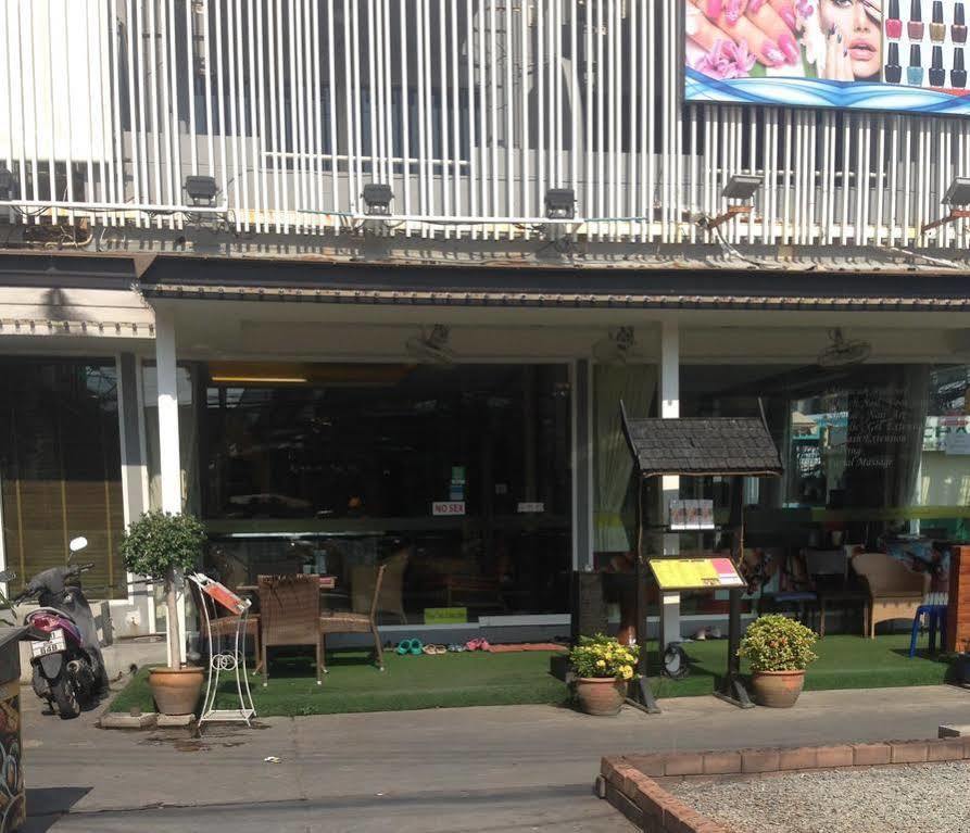 Hotel OYO 373 Mc Ginger House Patong Exterior foto